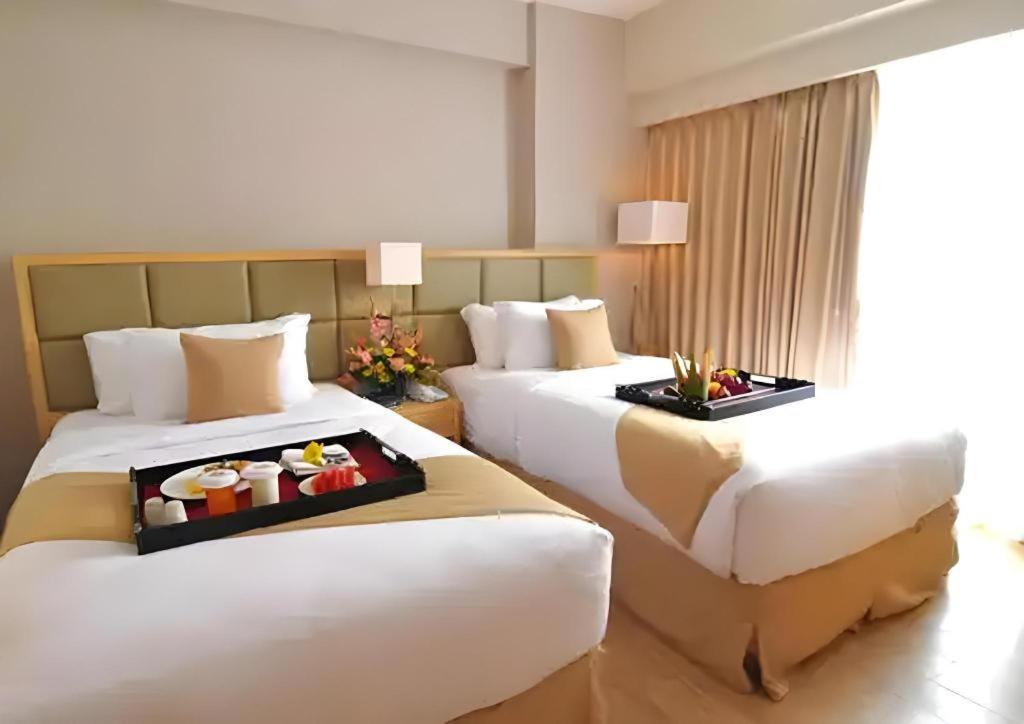 Horison Ultima Semarang Hotel Kültér fotó