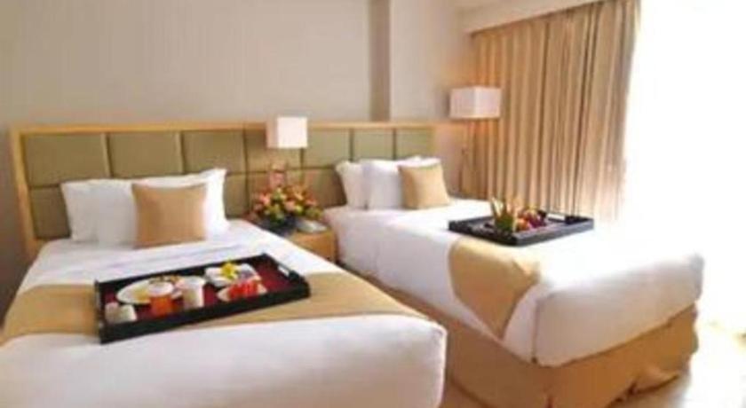 Horison Ultima Semarang Hotel Kültér fotó