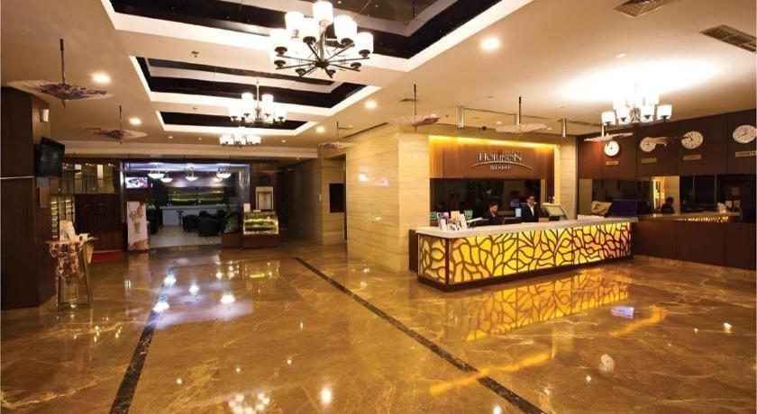 Horison Ultima Semarang Hotel Kültér fotó